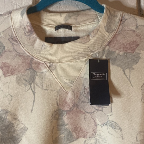 Abercrombie Soft AF Fleece Rose Sweatshirt - Picture 5 of 6